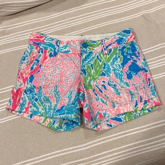 Lilly Pulitzer The Callahan Coral Print Shorts - Picture 2 of 14
